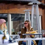 Hotel Snoe Aragon Hills 4*