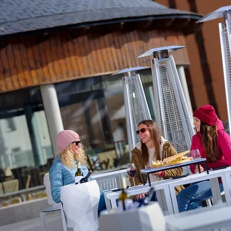 Snoe Aragon Hills Hotel