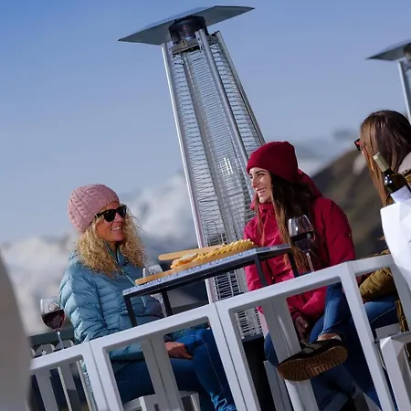 Snoe Aragon Hills Hotel Formigal
