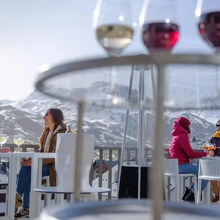 Snoe Aragon Hills Hotel Formigal