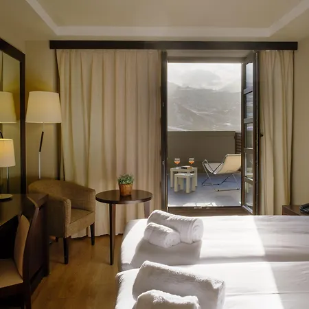 Snoe Aragon Hills 4*