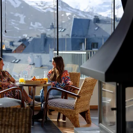 Hotel Snoe Aragon Hills 4*