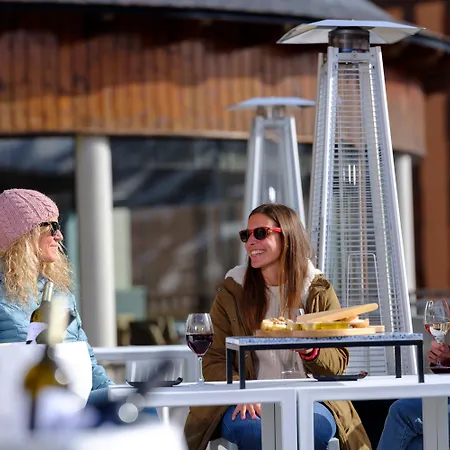 Hotel Snoe Aragon Hills 4*