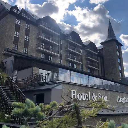 Snoe Aragon Hills 4* Formigal