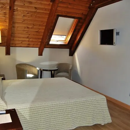 Hotel Snoe Aragon Hills 4*