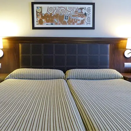 Snoe Aragon Hills 4*