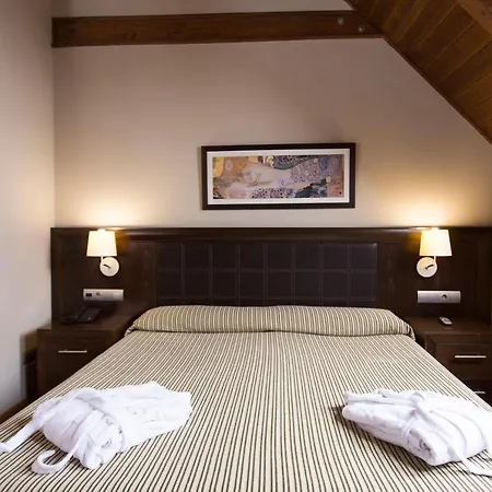 Snoe Aragon Hills Hotel 4*