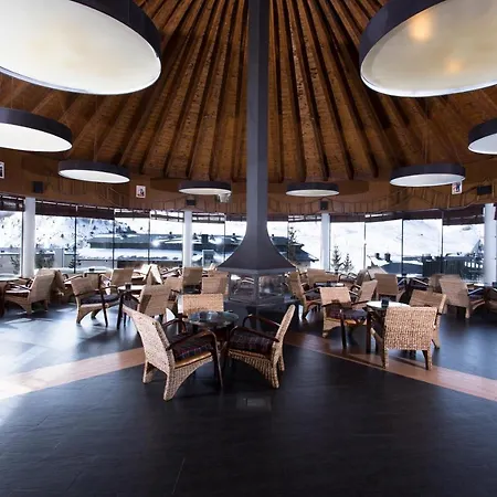 Hotel Snoe Aragon Hills 4*