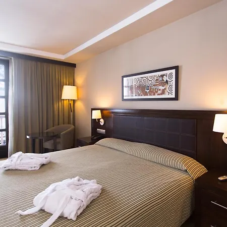 Snoe Aragon Hills Hotel 4*