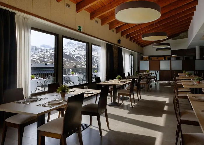 Snö Aragon Hills Hotell 4*