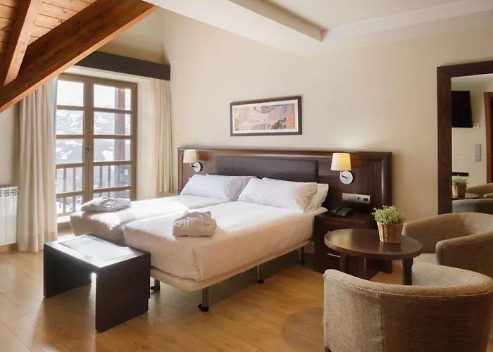 Snoe Aragon Hills Hotel 4*