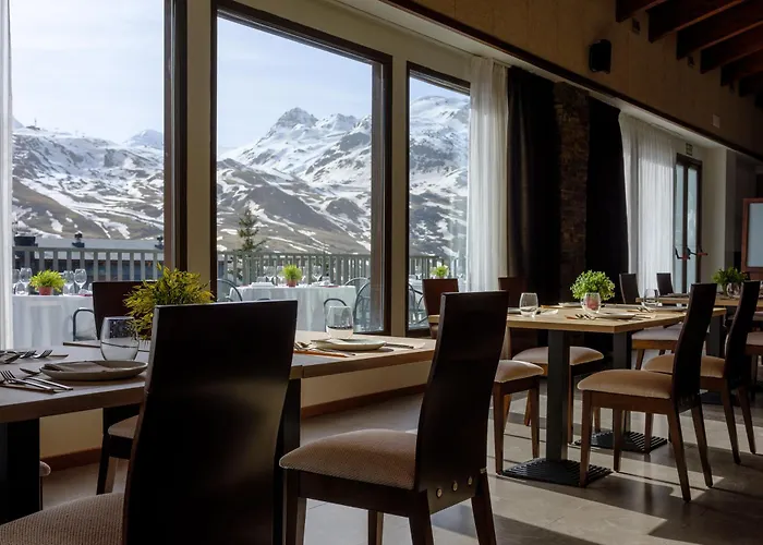 Snö Aragon Hills Hotell 4*