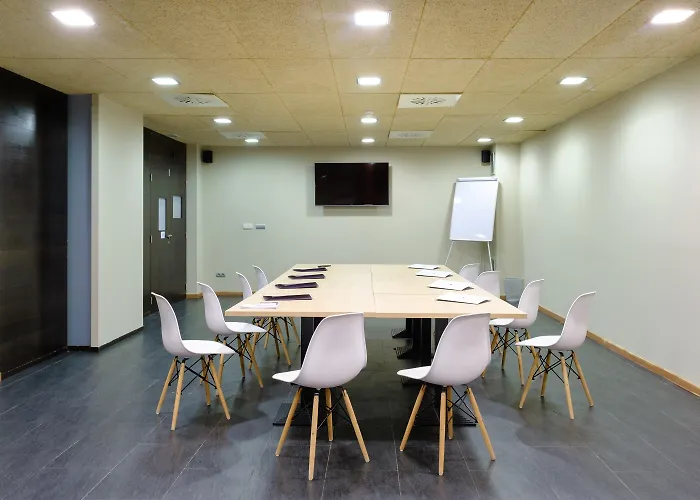 Hotel Snoe Aragon Hills 4*