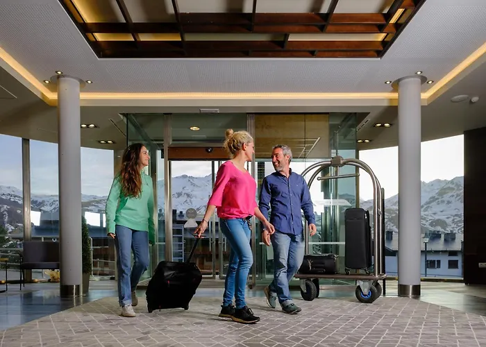 Hotel Snoe Aragon Hills Formigal