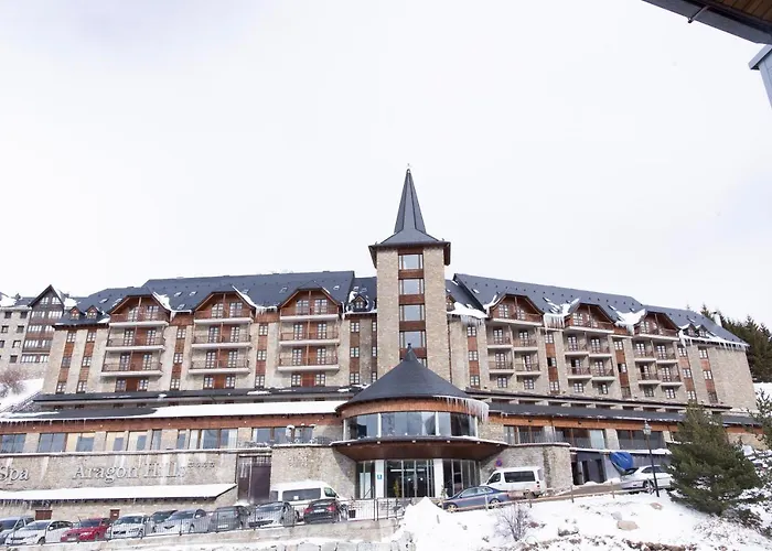 Hotel Snoe Aragon Hills 4*