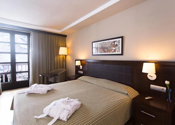 Snö Aragon Hills Hotell 4*