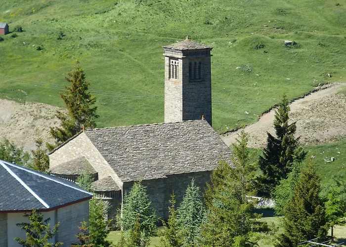 Snoe Aragon Hills Hotel 4*